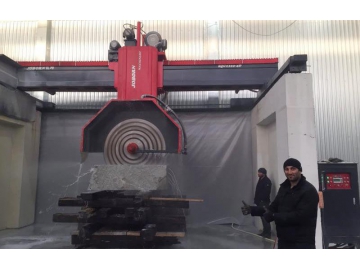 Achat d’une machine de découpe et de sciage à pont pour pierre par un client russe