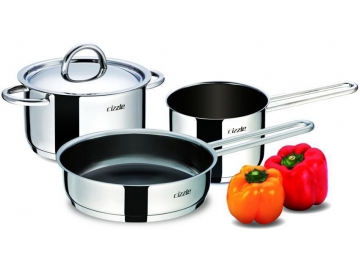 Batterie de cuisine de petite taille