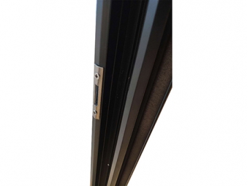 Fenêtre coulissante aluminium, avec barres de renfort en aluminium