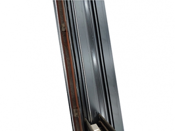Porte coulissante en aluminium, avec barre de renfort en aluminium