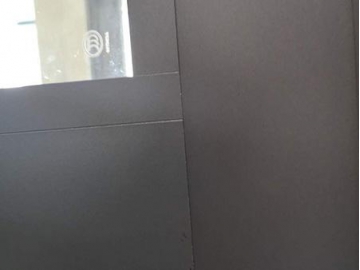Porte battante, avec lecteur d'empreintes digitales ES61