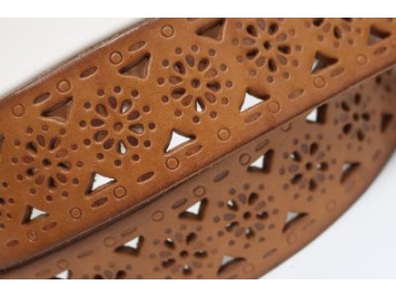 Ceinture en cuir perforée
