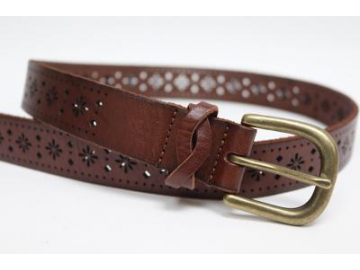 Ceinture en cuir perforée