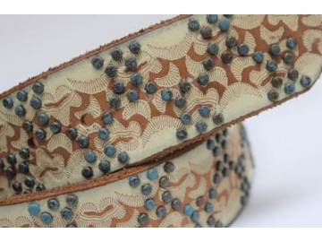 Ceinture en cuir cloutée, Ceinture à rivets