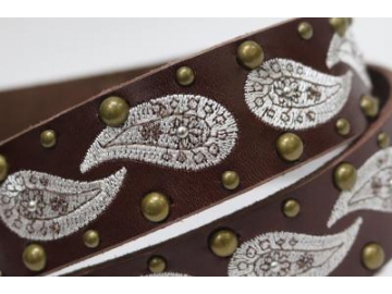 Ceinture en cuir cloutée, Ceinture à rivets