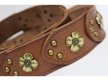 Ceinture en cuir cloutée, Ceinture à rivets