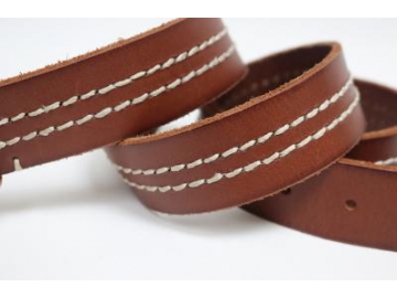 Ceinture en cuir cousue