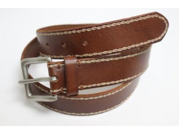Ceinture en cuir cousue