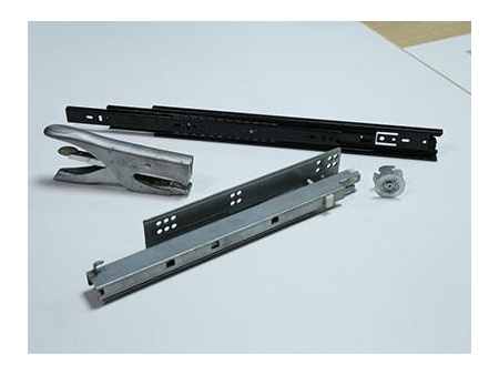 Supports et Accessoires Métalliques de Salle de bain