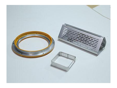 Supports et Accessoires Métalliques de Salle de bain