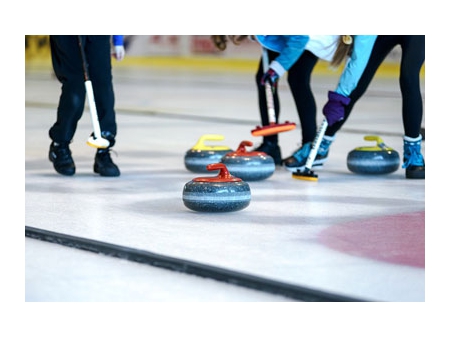 Glace synthétique, Patinoire synthétique