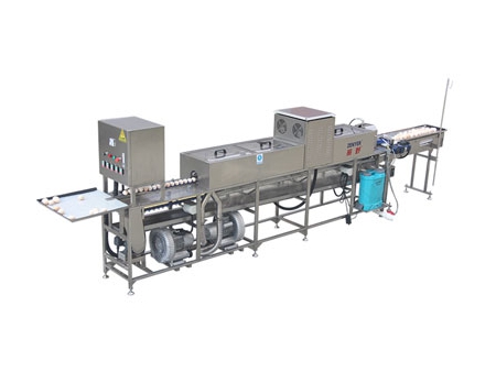 Machine à laver les œufs 200A (3000 œufs/heure)