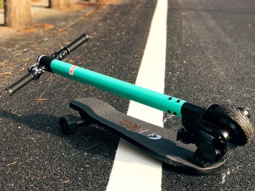 Trottinette électrique, à 2 roues arrière