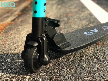 Trottinette électrique, à 2 roues arrière