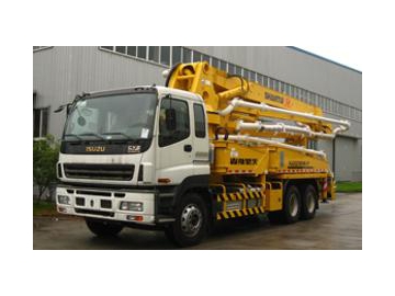 Camion pompe à béton