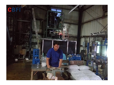 Machine à glace en tube de 5 tonnes CBFI à Saipan, États-Unis