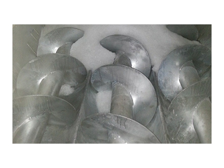 Qatar--Système de glace en écailles de 30 tonnes pour le refroidissement du béton