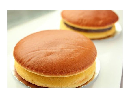Ligne de Production Automatique de Crêpe japonaise Dorayaki Machine à production automatique de Crêpe japonaise/pancake Dorayak