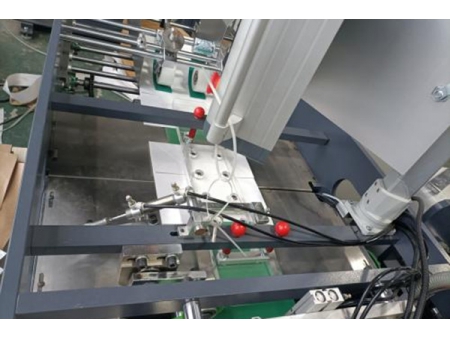 Machine automatique de fabrication de poignées torsadées  XKYS-01