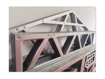 Cadreuse automatique pour l’acier léger XHH-89-JC
