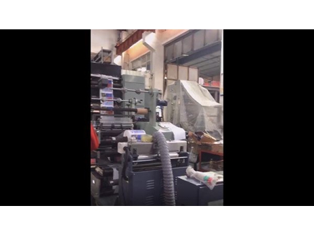 Rotative flexo 6 couleurs avec trois couteaux LRY-330/450