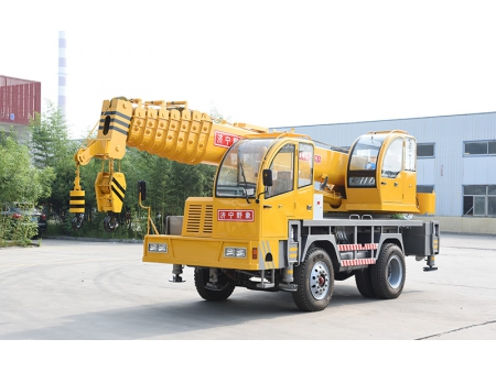Grue télescopique sur camion 16T, STSQ16D