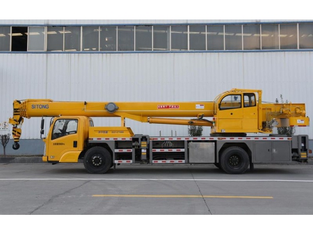 Grue télescopique sur camion 16T, STSQ16DF-H