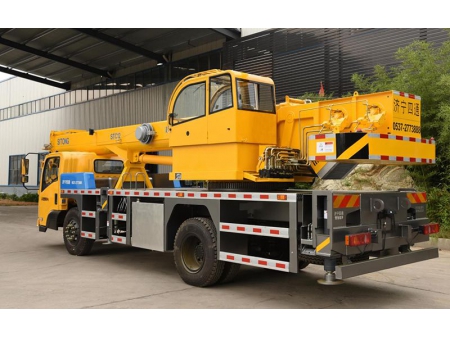Grue télescopique sur camion 16T, STSQ16DF-L