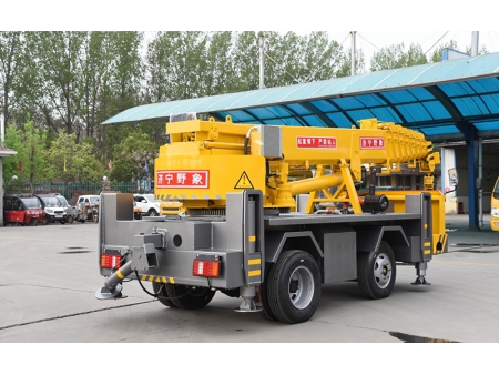 Camion-grue 6T, STSQ6D