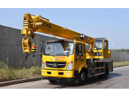 Grue télescopique sur camion 16T, STSQ16T