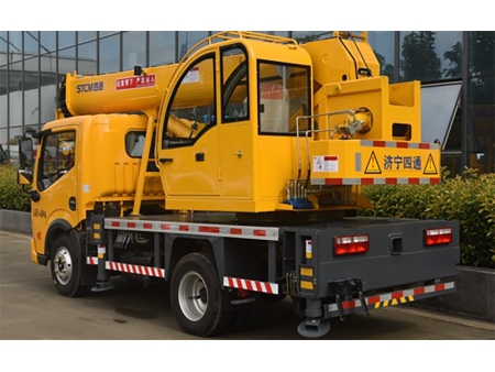 Camion-grue 5T