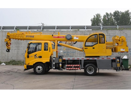 Camion-grue 8T, STSQ8T
