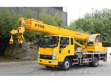 Camion-grue 10T, STSQ10C