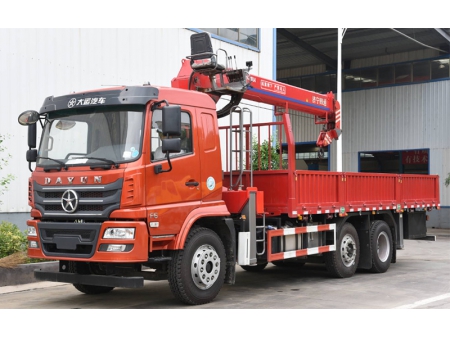 Camion à flèche 10T, SST10S4
