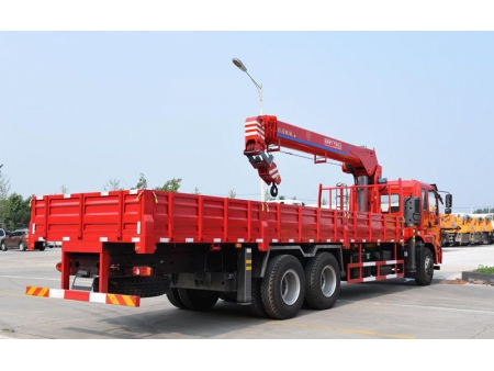 Camion à flèche 12T, SST12S5