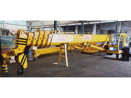 Grue à flèche télescopique 16T, STSQ16C