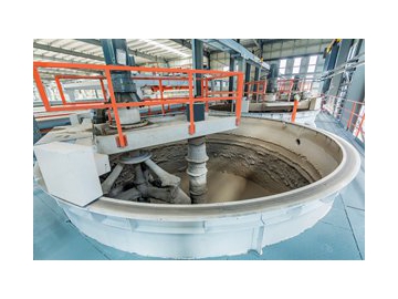Réservoir de stockage des boues
