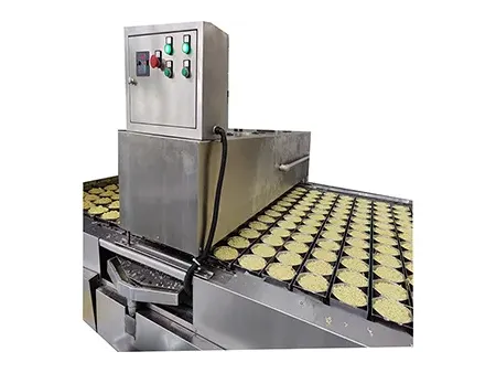 Machines à nouilles instantanées