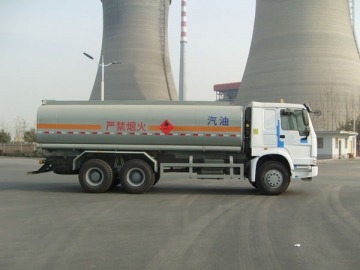 Camion citerne pour transport  de l'eau CLY5257GJY (15-25m3)