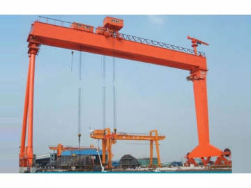 <strong>Grue portique bipoutre pour chantiers navals</strong>