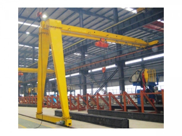 <strong>Grue semi-portique</strong>