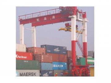 <strong>Grue portique sur pneus</strong> <small>(RTG)</small>