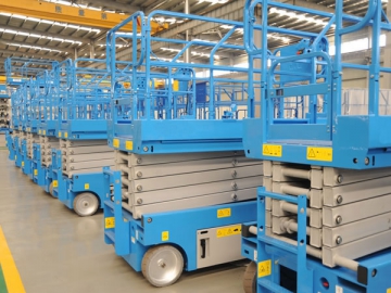 <strong>Plateforme de travail</strong> <small>(automotrice)</small>
