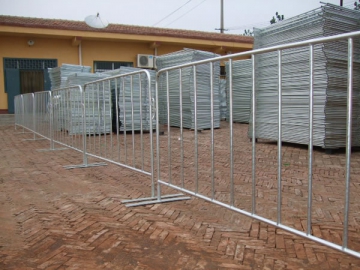 Barrière pour piétons