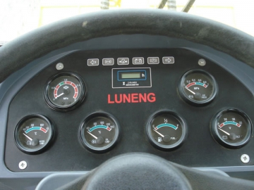 <strong>Chargeuse sur pneus</strong> YN938
