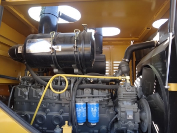 <strong>Chargeuse sur pneus</strong> YN939