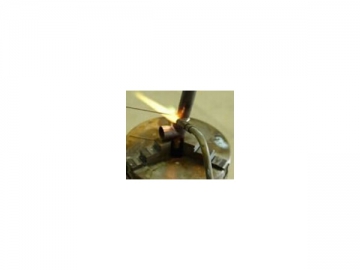 Chalumeau oxhydrique <small>(Machine de soudage avec générateur HHO)</small>