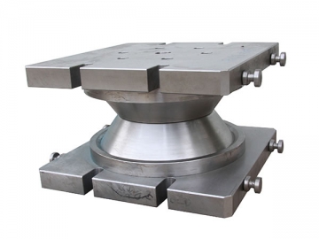 Outillage de machine<small>(pour la production de jantes)</small>