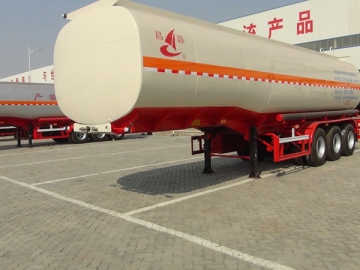 Citerne semi-remorque pour carburant
