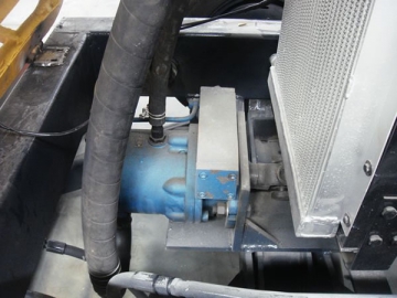 Chargeuse sur pneus à godet grappin